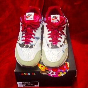 NIKE AIR MAX 1 SP CONCEPT MELLOW